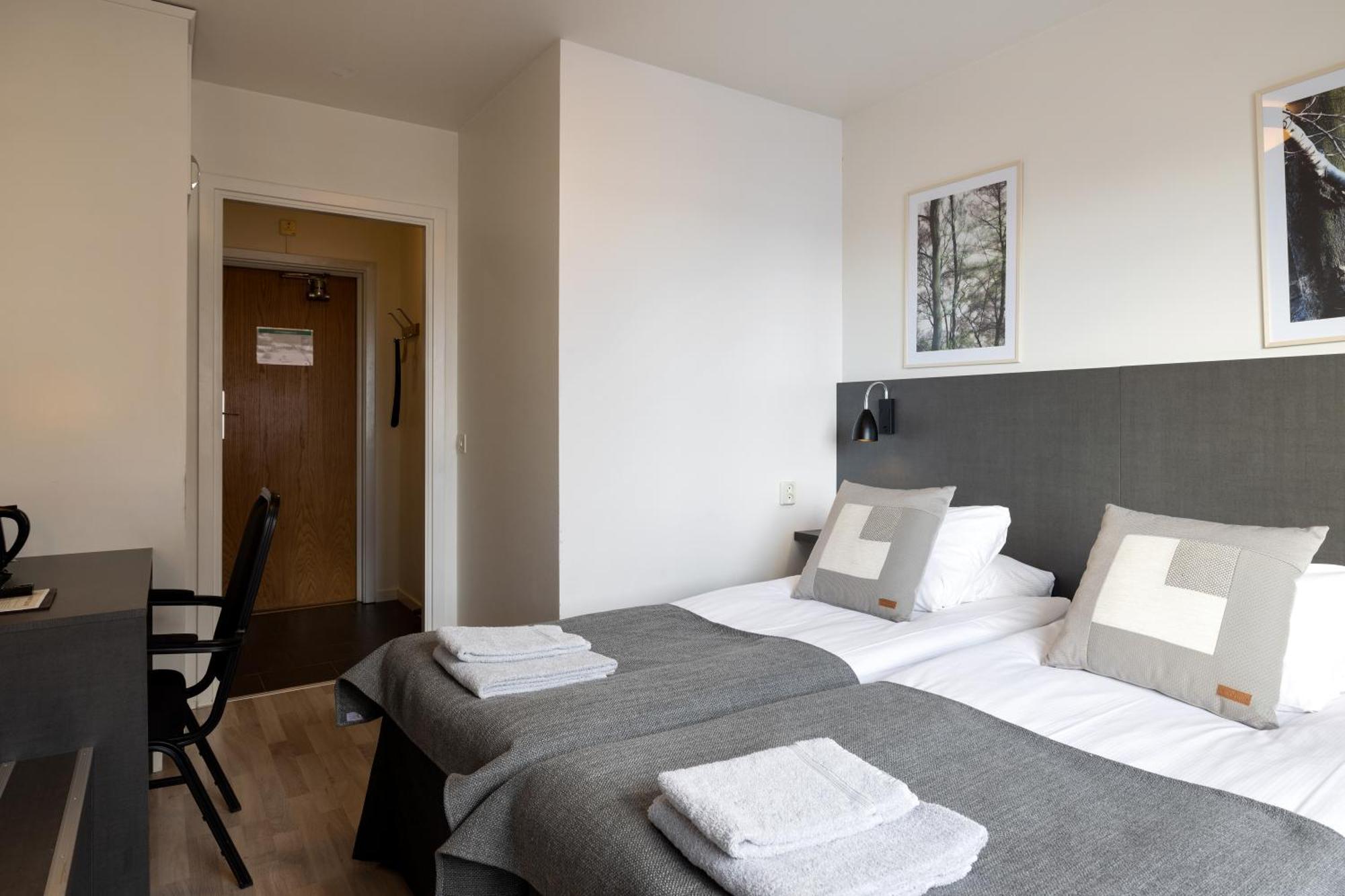 Hotel Bishops Arms Mora Quarto foto