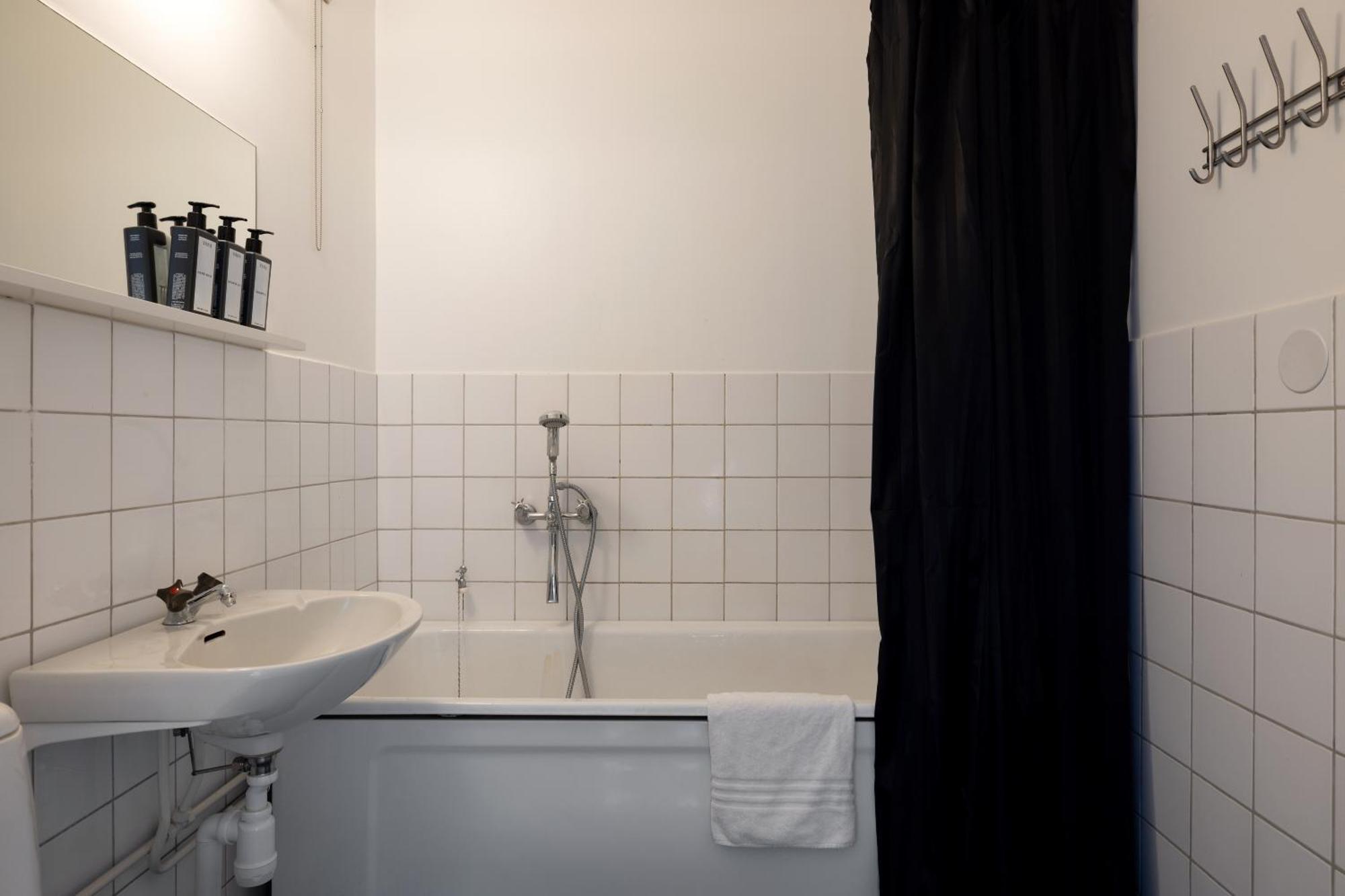 Hotel Bishops Arms Mora Quarto foto